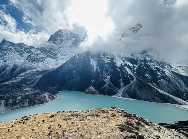 Gokyo Lake and Renjola Pass trek 14 Days