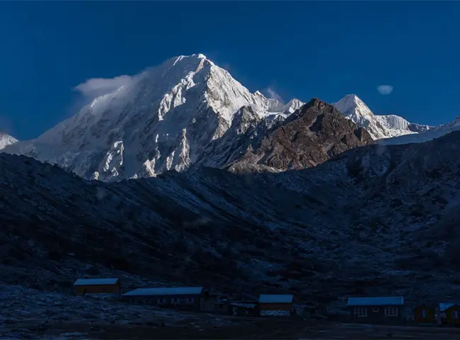 Manaslu Circuit Trek 11 Days