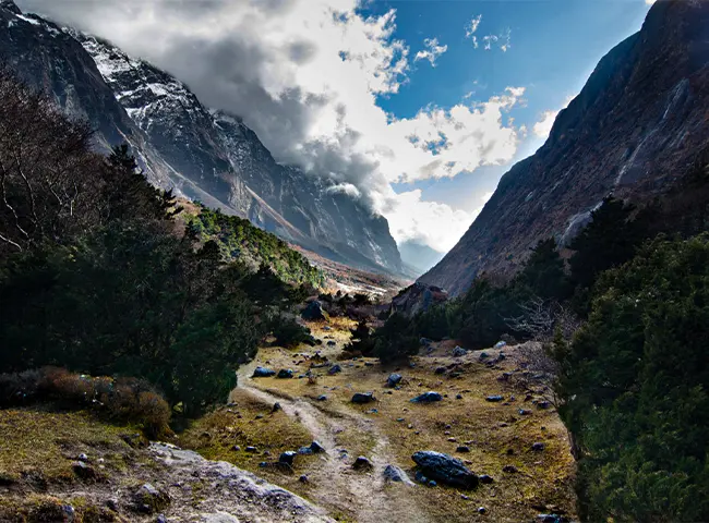 Kanchenjunga Circuit Trek 18 Days