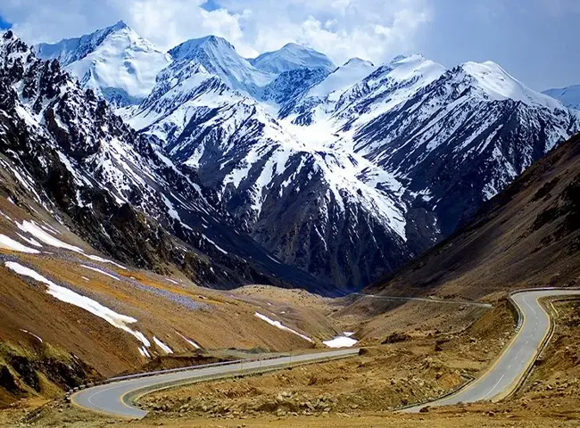 GIlgit Balistan Trek