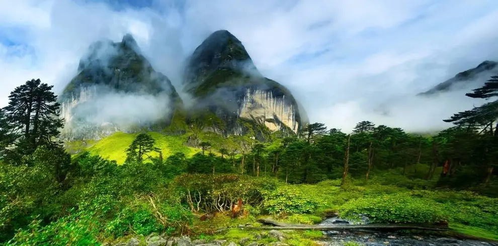 Barun Valley Trek 23 Days