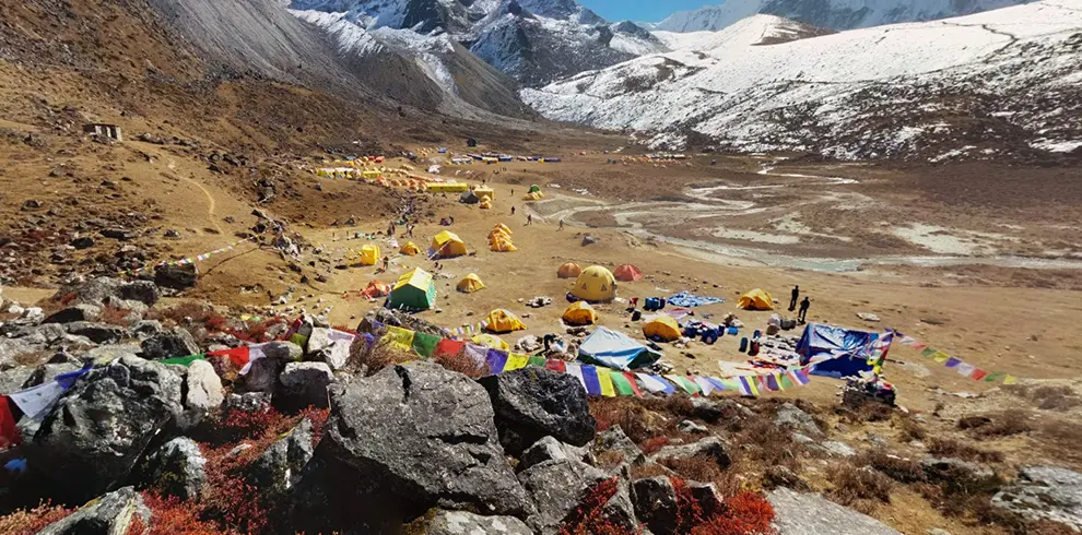 Amadablam Base Camp Trek 9 Days